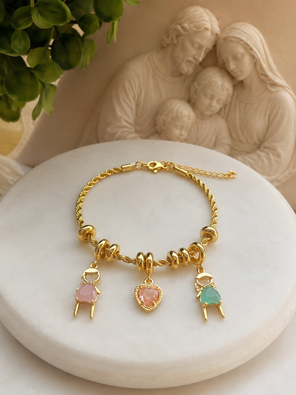 Family Love Charm Bracelet - 18K Gold Plated