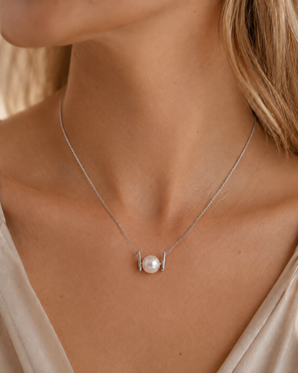Serene Pearl Necklace