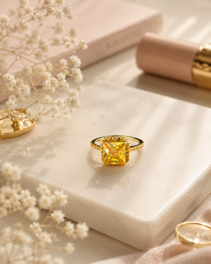 Ring with Yellow Zirconia in 925 Silver and 18k Gold Plating