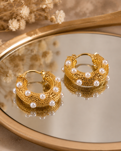 Textured Hoop Earrings with Pearls in Brass with 18k Gold Plating