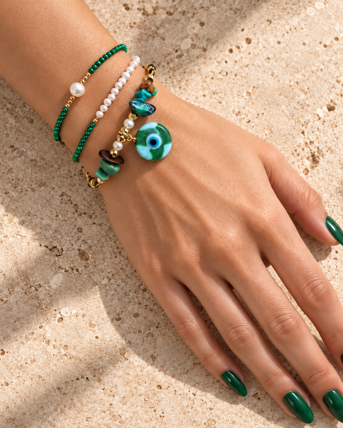 Combínalas · Emerald Essence – Protection, Pearls, and Energy