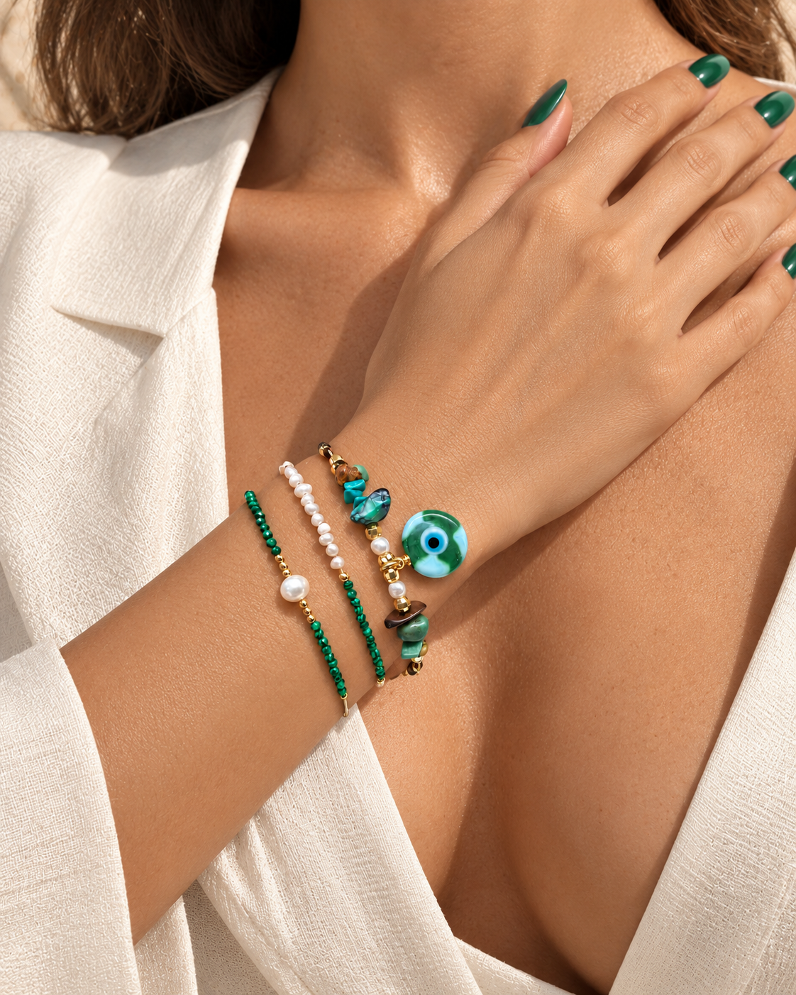 Combínalas · Emerald Essence – Protection, Pearls, and Energy