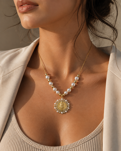 Alma Mariana Religious Necklace